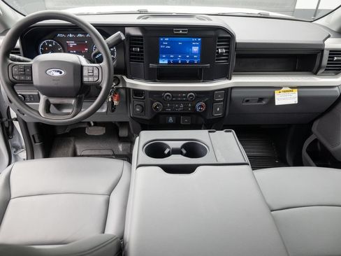 New 2026 Ford F450 XL w/ XL Chrome Package RWD image 21