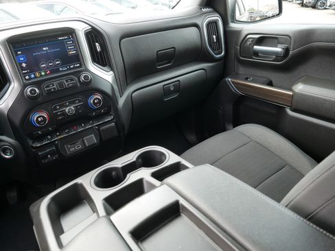 Used 2021 Chevrolet Silverado 1500 LT w/ Z71 Off-Road Package image 11