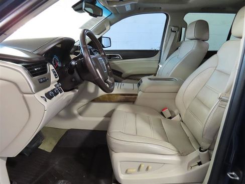 Used 2017 GMC Yukon Denali w/ Open Road Package image 18