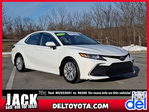 Certified 2021 Toyota Camry LE image 1