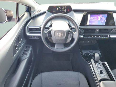 Used 2025 Toyota Prius LE image 15