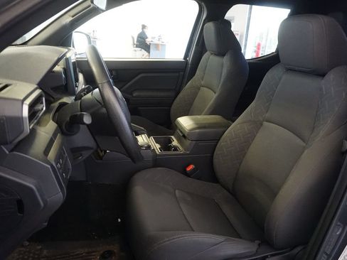 Used 2024 Toyota Tacoma SR AWD/4WD image 15