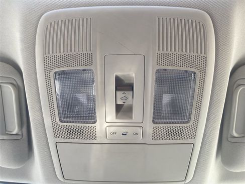 Used 2019 MAZDA CX-5 Touring image 23