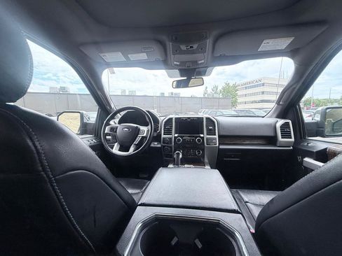 Used 2019 Ford F150 Lariat w/ Equipment Group 502A Luxury AWD/4WD image 13