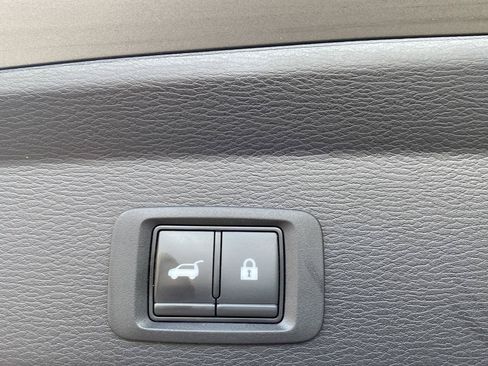 Used 2023 Mitsubishi Outlander SE Black Edition AWD/4WD image 12