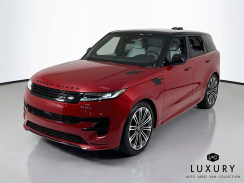 Used 2024 Land Rover Range Rover Sport Dynamic SE AWD/4WD image 4