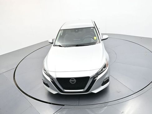 Used 2022 Nissan Altima 2.5 SV image 18