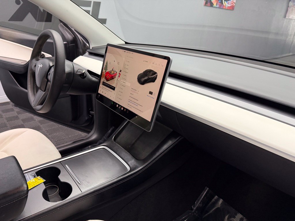 Used 2022 Tesla Model Y Performance AWD/4WD image 46
