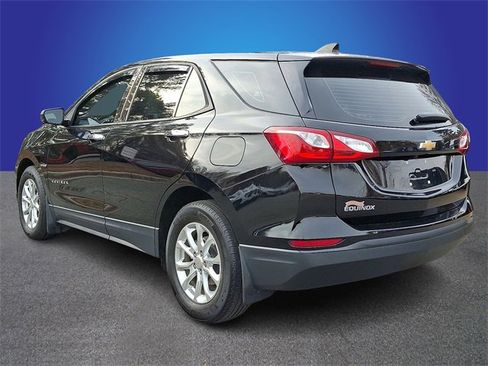 Used 2020 Chevrolet Equinox LS image 6