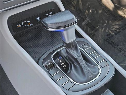 Used 2025 Hyundai Kona SEL image 12