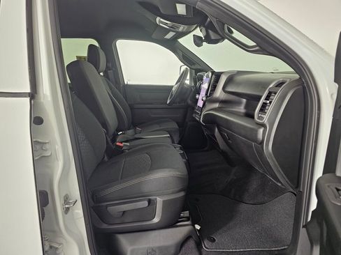 New 2026 RAM 3500 Tradesman AWD/4WD image 38