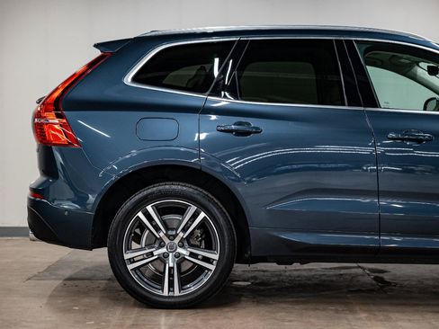 Used 2019 Volvo XC60 T8 Momentum w/ Advanced Package AWD/4WD image 37