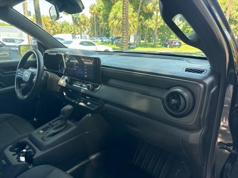 Used 2023 Chevrolet Colorado W/T RWD image 17