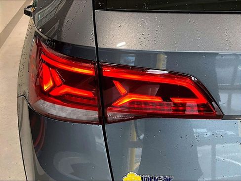 Used 2022 Volkswagen Taos S w/ IQ Drive S Package image 25