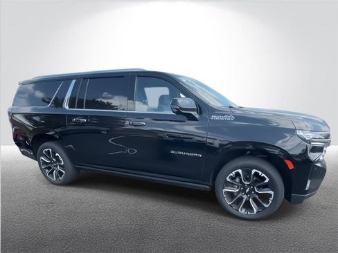 Certified 2023 Chevrolet Suburban High Country image 3