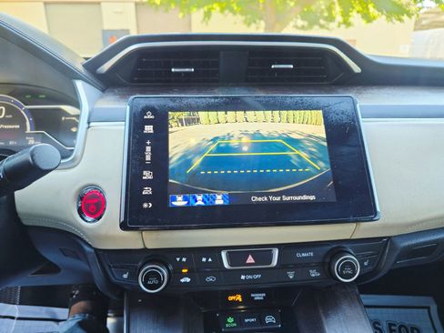 Used 2018 Honda Clarity Plug-In Hybrid image 20