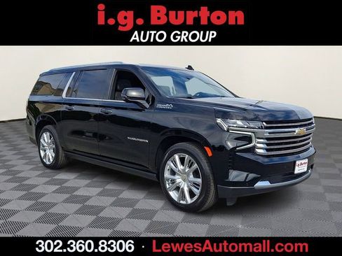Used 2024 Chevrolet Suburban High Country image 1