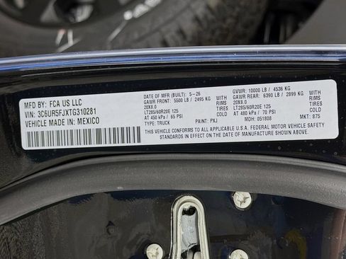 New 2026 RAM 2500 Laramie AWD/4WD image 33
