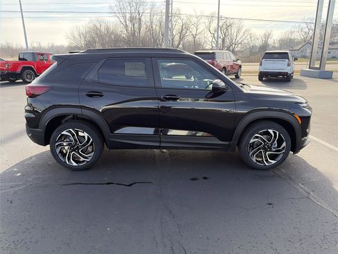 New 2026 Chevrolet TrailBlazer RS w/ Convenience Package FWD image 2