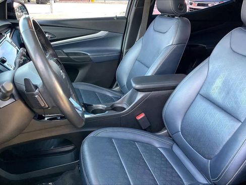 Used 2022 Chevrolet Bolt EUV Premier w/ Sun & Sound Package image 8