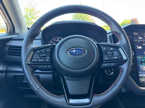 Used 2024 Subaru Crosstrek 2.5i Limited w/ Crosstrek Mirror Package AWD/4WD image 24