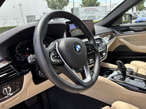 Used 2023 BMW 530i xDrive w/ Premium Package AWD/4WD image 17