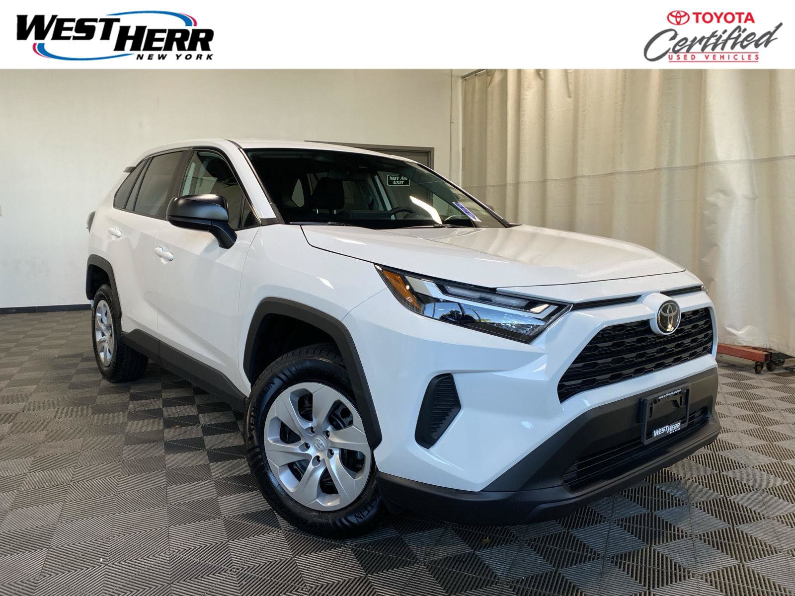 Certified 2025 Toyota RAV4 LE AWD/4WD image 1