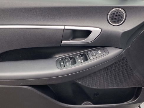 Used 2021 Hyundai Sonata SE w/ Preferred Accessory Package image 15