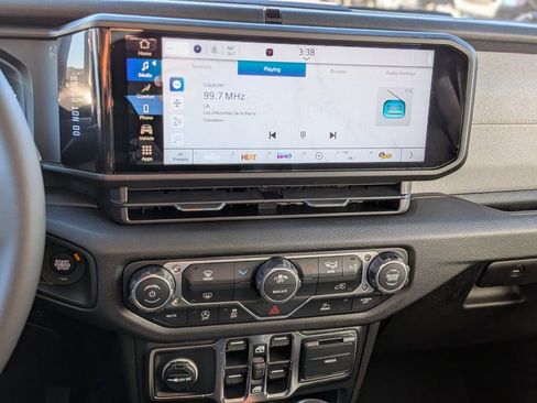 New 2026 Jeep Gladiator Sport image 15