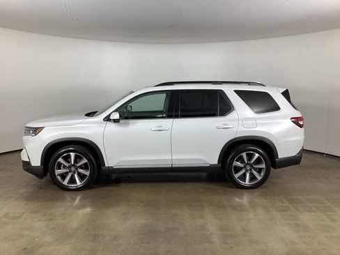 Used 2024 Honda Pilot Elite image 16