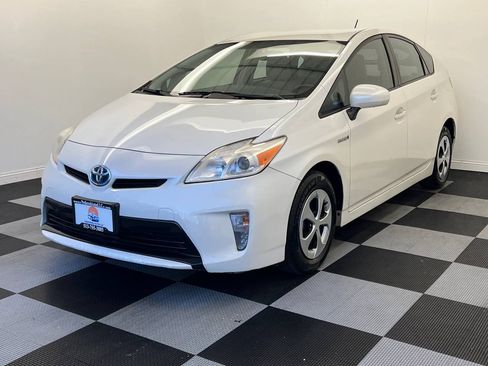 Used 2012 Toyota Prius Three image 1