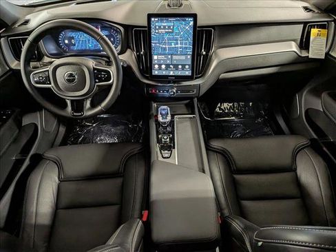New 2026 Volvo XC60 B5 Ultra w/ Climate Package image 16