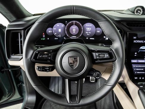New 2026 Porsche Cayenne Turbo Electric AWD/4WD image 9