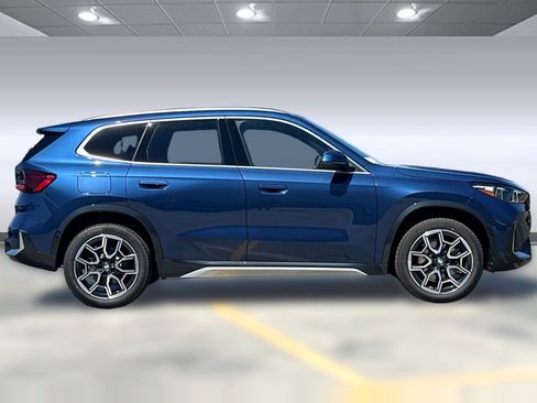 Used 2025 BMW X1 xDrive28i w/ Premium Package image 7