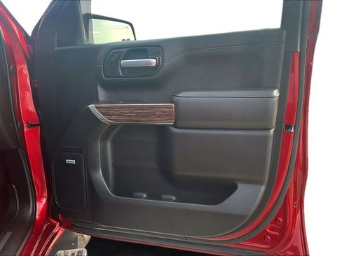 Used 2021 Chevrolet Silverado 1500 High Country w/ Technology Package AWD/4WD image 24