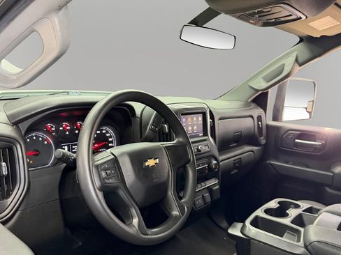 Used 2022 Chevrolet Silverado 2500 Custom w/ Custom Convenience Package AWD/4WD image 16