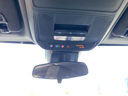 Used 2026 Chevrolet Equinox LT w/ Convenience Package II image 31