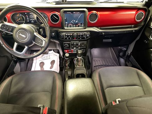 Used 2023 Jeep Wrangler Unlimited Rubicon w/ Cold Weather Group AWD/4WD image 22