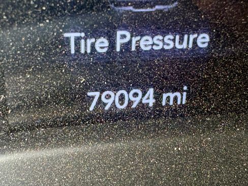 Used 2020 RAM 2500 Tradesman w/ Chrome Appearance Group AWD/4WD image 11