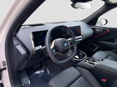 Certified 2025 BMW X3 xDrive30i w/ Premium Package AWD/4WD image 12