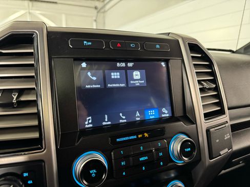 Used 2019 Ford F150 Platinum w/ Equipment Group 701A Luxury image 30