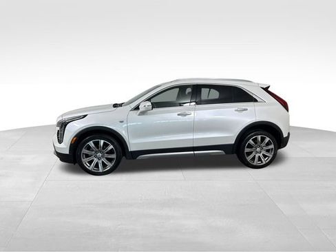 Certified 2023 Cadillac XT4 Premium Luxury w/ Cold Weather Package image 3