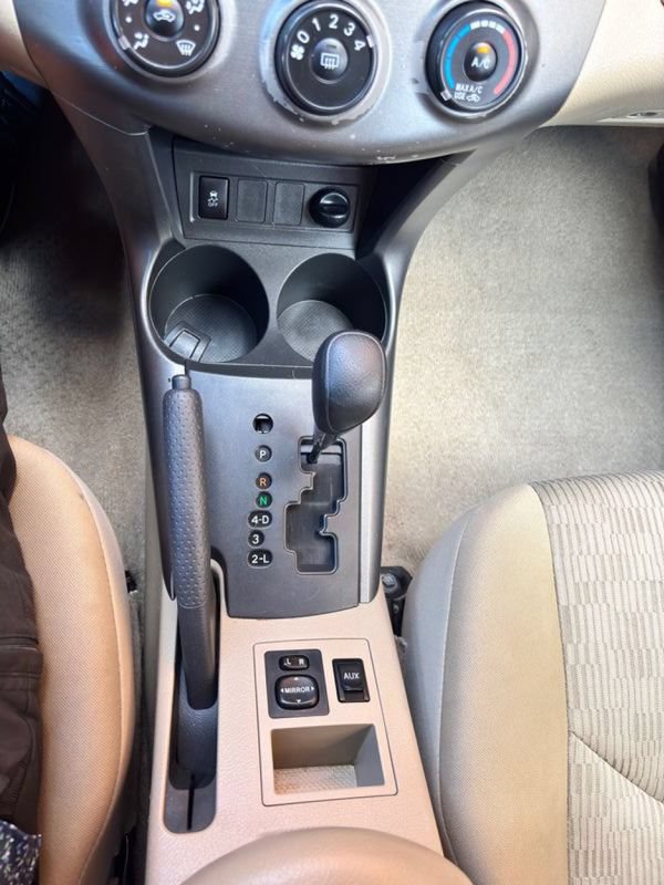 Used 2010 Toyota RAV4 4WD V6 image 21