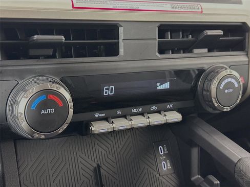 Used 2024 Toyota Tacoma TRD Off-Road image 26