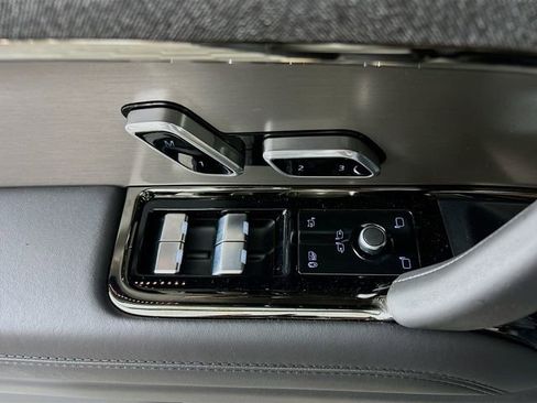 New 2026 Land Rover Range Rover Sport Dynamic SE AWD/4WD image 19