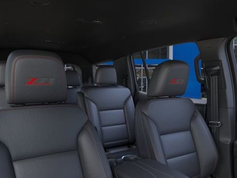 New 2026 Chevrolet Traverse Z71 w/ Enhanced Driving Package AWD/4WD image 24