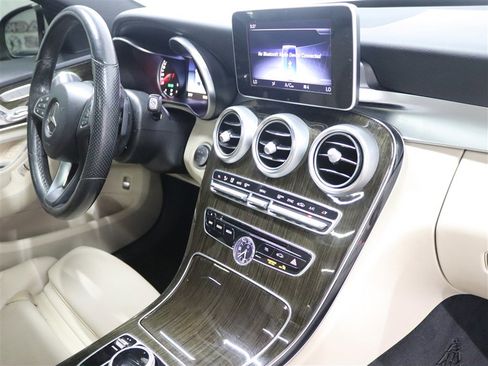 Used 2018 Mercedes-Benz C 300 4MATIC Sedan image 31