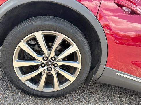 Used 2019 Lincoln Nautilus Select FWD image 9