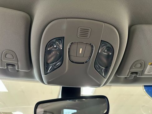 Used 2019 Jeep Compass Latitude w/ Cold Weather Group image 31