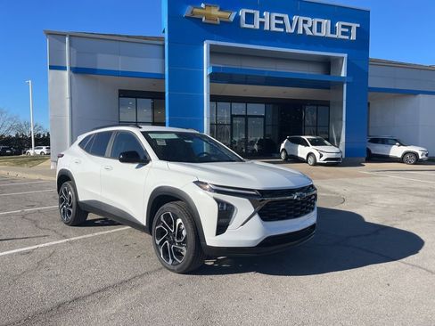 New 2026 Chevrolet Trax RS w/ Driver Confidence Package FWD image 1